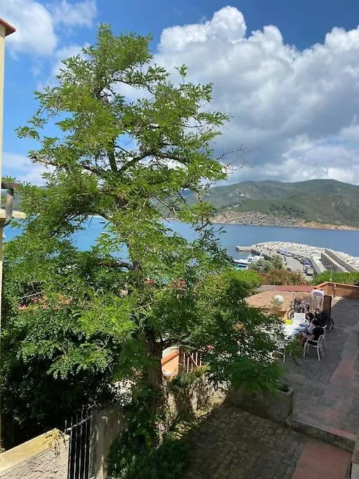 Casa Degli Orizzonti, In Centro E Vicino Al Mare Apartment Marina di Campo